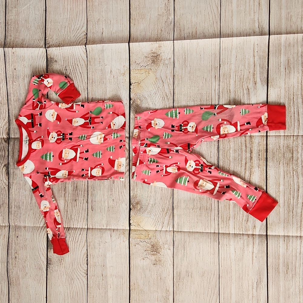 Carter's Christmas Pajamas Santa Print Size 12 mos
